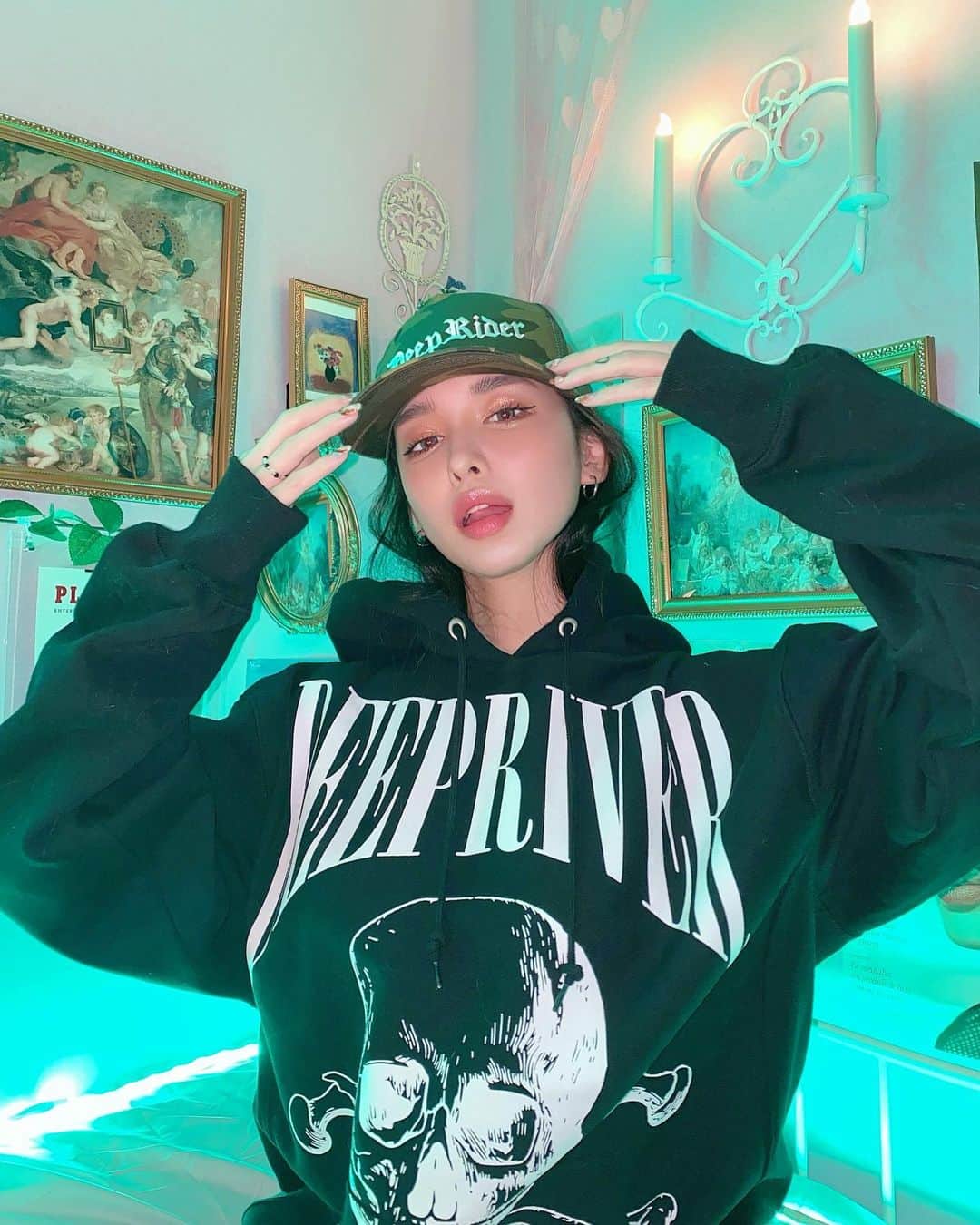葉月さんのインスタグラム写真 - (葉月Instagram)「💚☠️ @deepriver.tokyo ☠️💚」4月14日 21時02分 - hzk0207