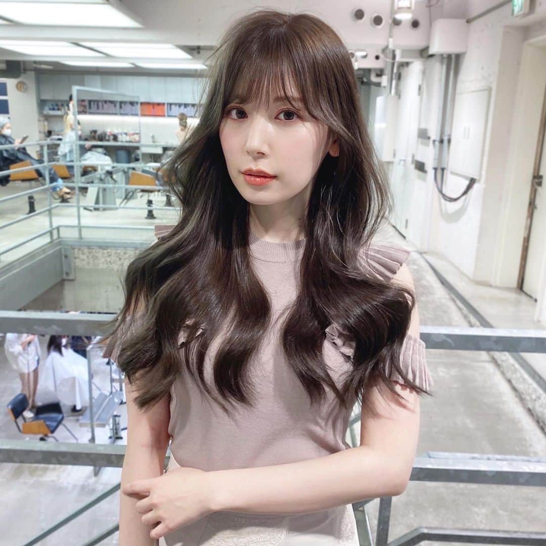 明里つむぎさんのインスタグラム写真 - (明里つむぎInstagram)「グレージュにしたよ🦭」4月14日 21時14分 - akari.tsumugi