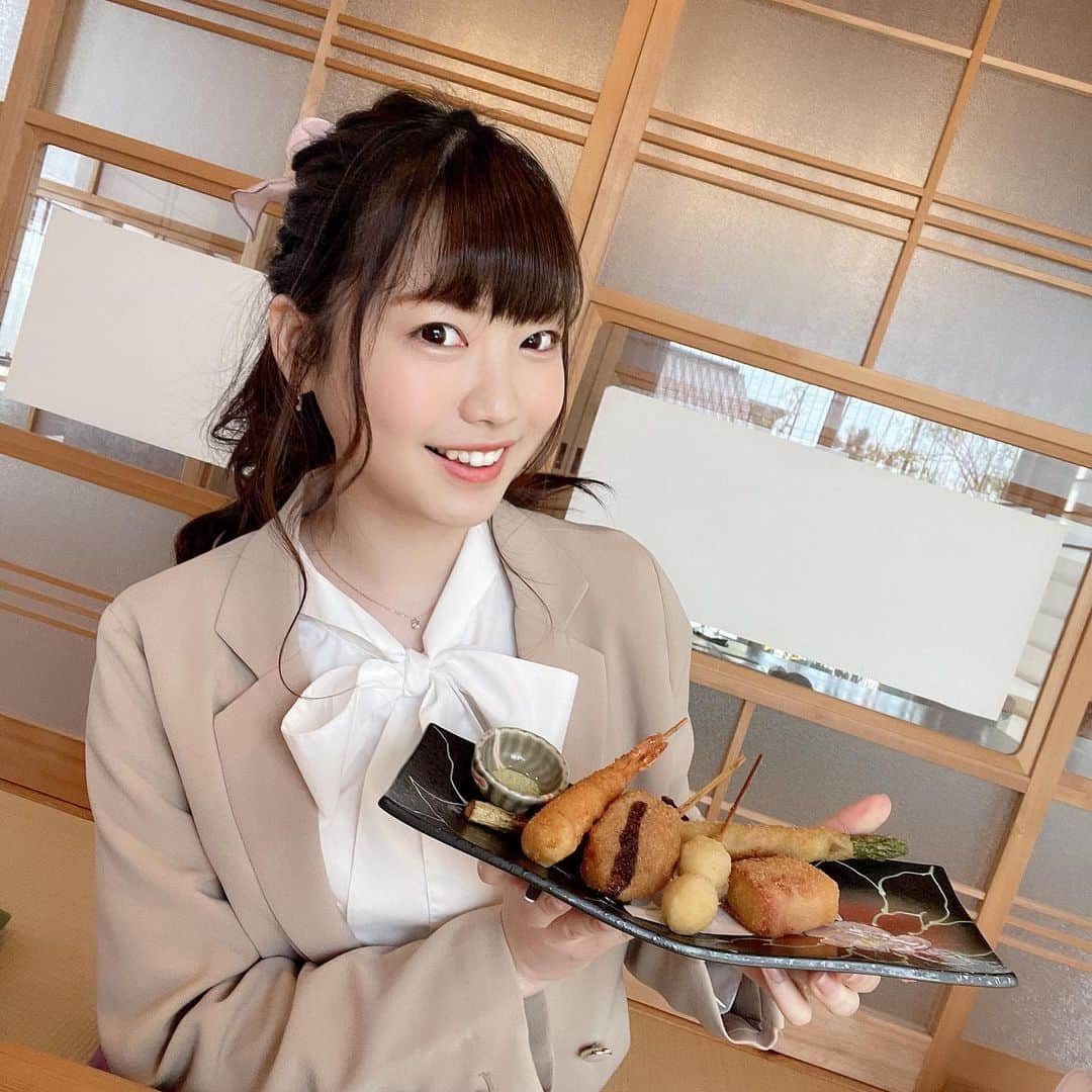 のインスタグラム：「先日のお話です◎ 　実家に帰省した際に妹の就職先にlunchへ行ってきました💓  　コースで用意していただいたんだけどどれも美味しすぎてほっぺたが落ちちゃいました🥺  #lunch #ランチ　#アイドル　#iDOL #model #串カツ　#滋賀　#滋賀グルメ #グルメ　#ぐるめ　#お食事　#インスタ　#Instagram #instagramers #インスタグルメ」