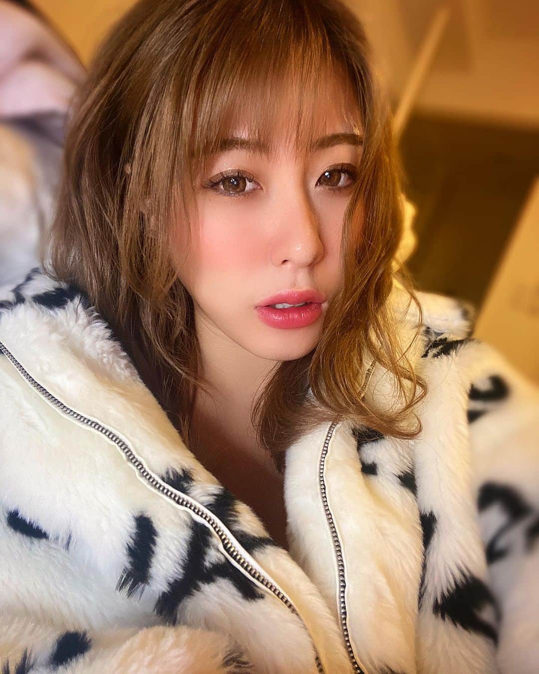 りなのインスタグラム：「みんなの楽しいて思う瞬間 聞きたいσ(･ω･*)👂🏻」