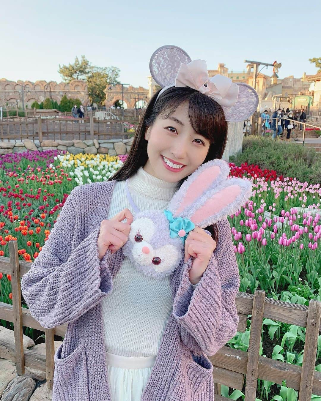 関根ささらさんのインスタグラム写真 - (関根ささらInstagram)「Stealla Lou🐰💜🩰 . . #東京ディズニーシー の #ザンビーニブラザーズリストランテ の横にある階段付近の花壇が春が近付くとお花でいっぱいでめちゃくちゃ可愛いの💐🌼🌷 . . 早くディズニー行きたいなぁ🥺🥺🎈 . . #tokyodisneysea #tds #disneysea #tokyodisney #ディズニーシー #東京ディズニーリゾート #tokyodisneyresort #ディズニーコーデ #ディズニー写真部 #ディズニーファッション #disneyoutfit #disneyootd #ootd #outfitoftheday #fashion」4月14日 22時42分 - sasarasekine