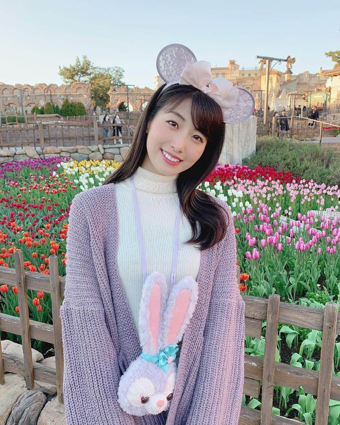 関根ささらさんのインスタグラム写真 - (関根ささらInstagram)「Stealla Lou🐰💜🩰 . . #東京ディズニーシー の #ザンビーニブラザーズリストランテ の横にある階段付近の花壇が春が近付くとお花でいっぱいでめちゃくちゃ可愛いの💐🌼🌷 . . 早くディズニー行きたいなぁ🥺🥺🎈 . . #tokyodisneysea #tds #disneysea #tokyodisney #ディズニーシー #東京ディズニーリゾート #tokyodisneyresort #ディズニーコーデ #ディズニー写真部 #ディズニーファッション #disneyoutfit #disneyootd #ootd #outfitoftheday #fashion」4月14日 22時42分 - sasarasekine