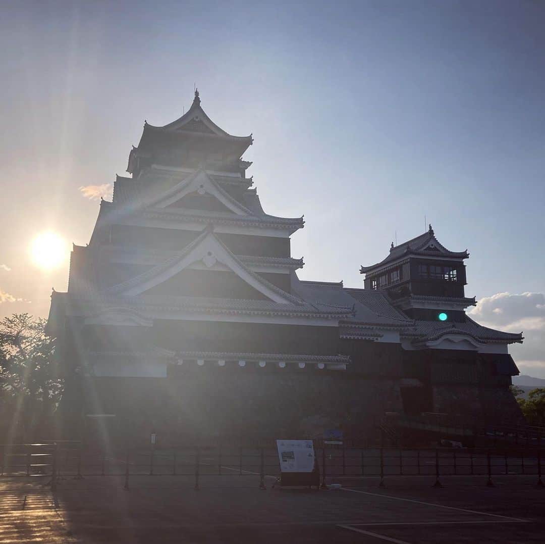 糸永有希さんのインスタグラム写真 - (糸永有希Instagram)「今日の熊本城  熊本地震の前震から5年 思いを馳せる1日でした  熊本城からたくさんの勇気をもらってきました これからも一歩一歩進んで行きたいですね  #4月14日 #4月16日 #熊本」4月14日 23時11分 - yukiiitonaga
