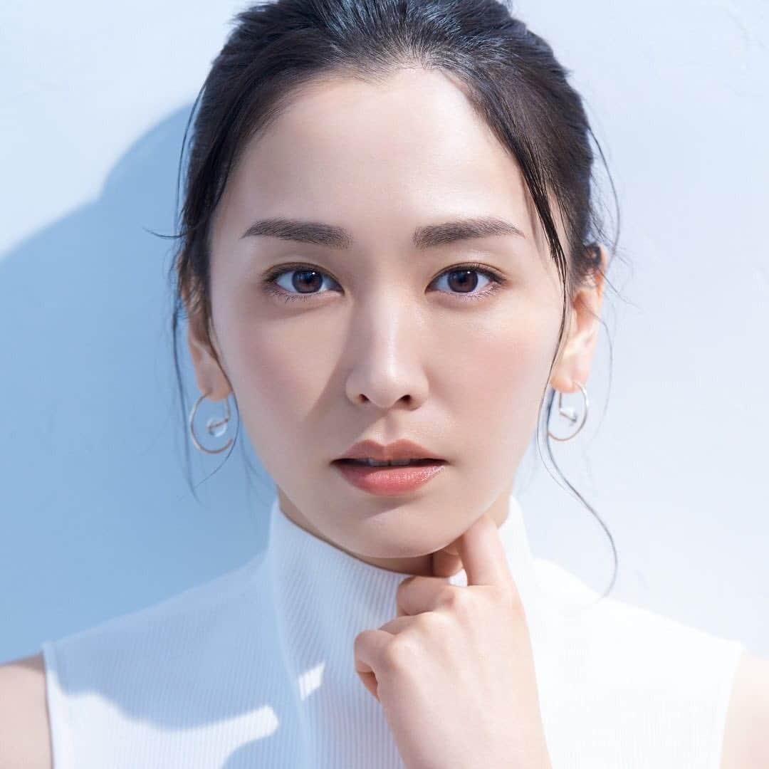 新垣結衣　ファンアカウントのインスタグラム：「#新垣結衣 #ガッキー #ガッキーかわいい #gakki #aragakiyui #yuiaragaki」