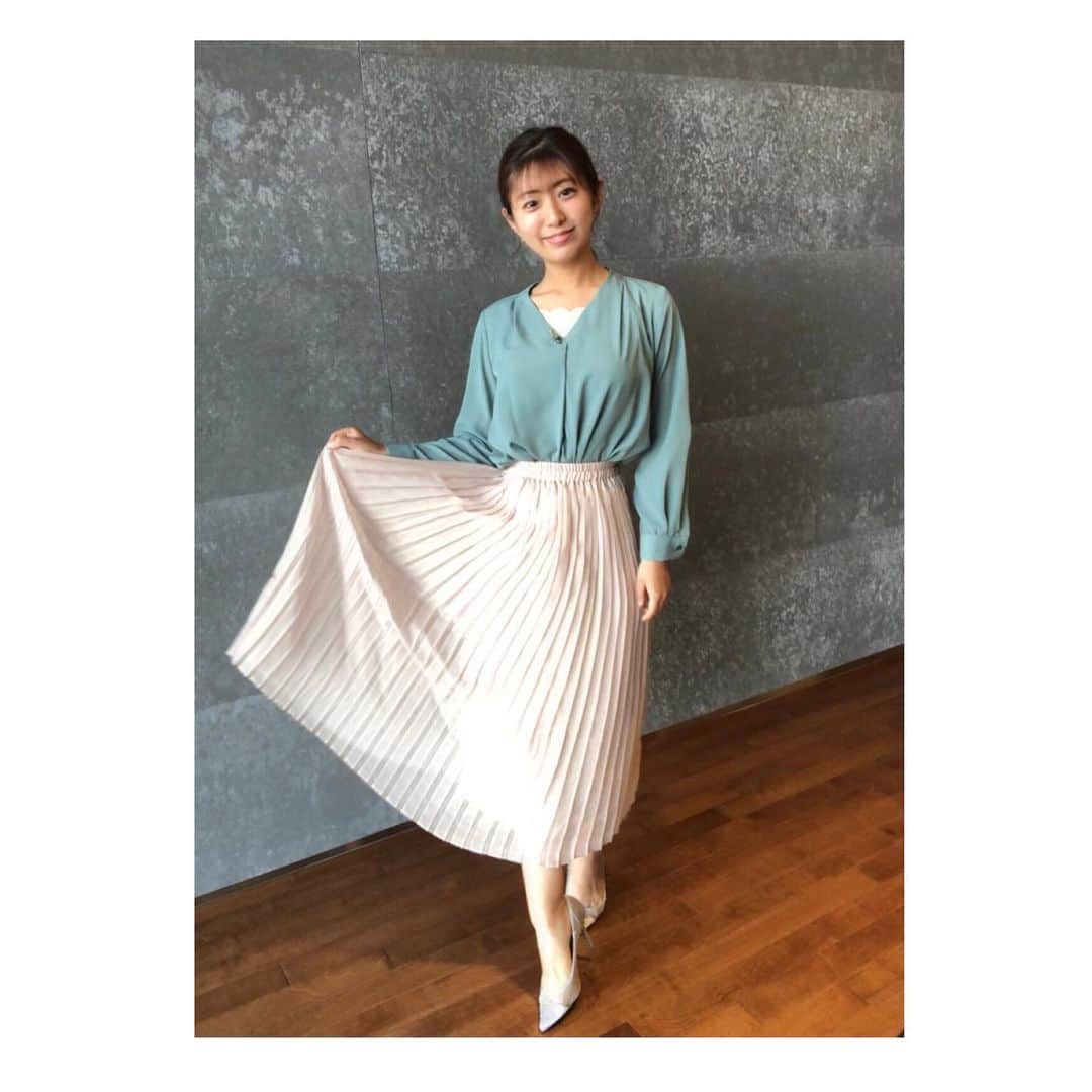 白戸ゆめのさんのインスタグラム写真 - (白戸ゆめのInstagram)「👗 . 《Mon.Tue》 tops: @ladyluckluca_okayama  skirt: スタイリスト私物  《Wed》 tops&skirt: @yeccavecca.okayama  . #衣装 #女子アナ #女子アナコーデ #キャスター #アナウンサー #コーデ #全身コーデ #luca #yeccavecca  #パススリーブ #袖 がかわいい」4月15日 8時43分 - yumeno.s_