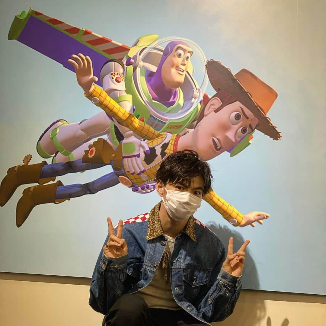 佐藤大樹さんのインスタグラム写真 - (佐藤大樹Instagram)「PIXAR! PIXAR! PIXAR! 最高すぎました😭幸せです。 グッズも沢山買ってしまった… 西武池袋本店にて開催中です！ 是非足を運んで見てください✨ @pppofficialpr @pixar  @disney @disneyplus」4月15日 10時08分 - taiki_sato_official