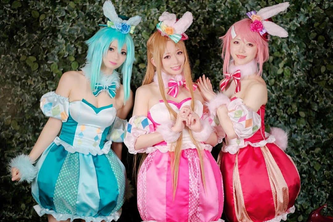 優月心菜のインスタグラム：「SAOIF イースター併せ  アスナ　わい シノン @sakura1_haruka  リズ @fin1220cos   photo by巻巻さん  衣装　@sakura1_haruka   #SAO #SAOIF #ソードアートオンライン #ソードアートオンラインインテグラルファクター #アスナ #結城明日奈 # #コスプレ #コスプレイヤー #スタジオアートエイト #イースター #シノン #リズ #朝田詩乃 #篠崎里香」