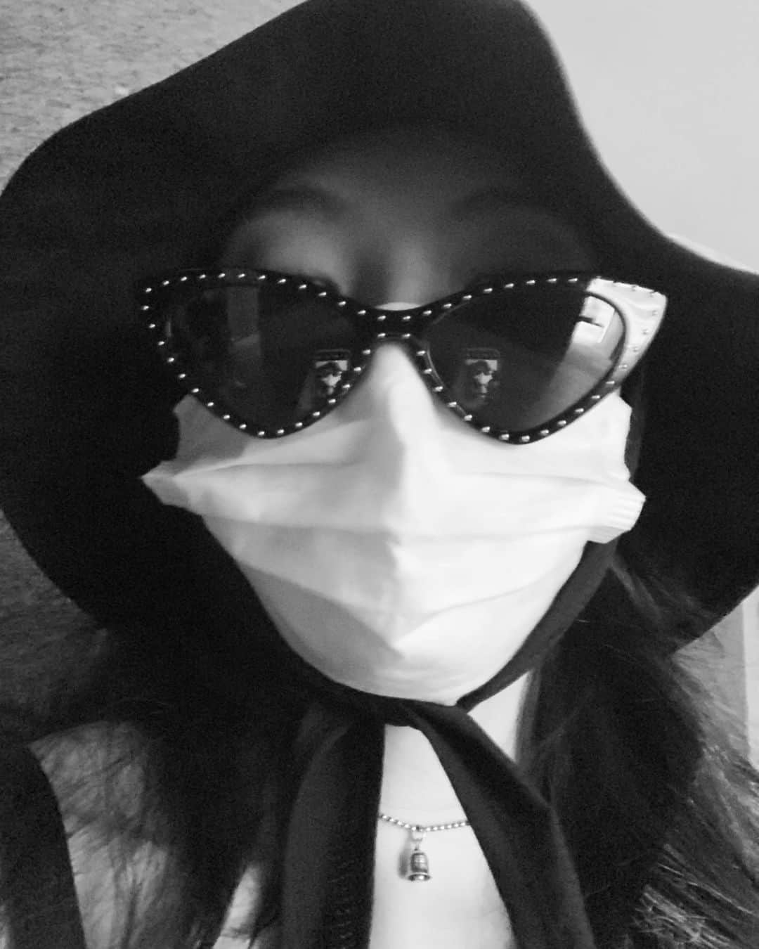 知英さんのインスタグラム写真 - (知英Instagram)「😷..」4月15日 20時44分 - kkangjji_