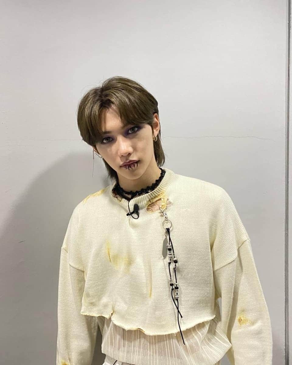 Stray Kidsさんのインスタグラム写真 - (Stray KidsInstagram)「우리 무대 오땠어? 재밌게 봐줘서 고마워 ☺️🥰ㅋㅋㅋㅋ  How was our performance for Kingdom? I hope you enjoyed every bit of it 😁😁😁 🤍💛 #straykids #stay #forever #felix」4月15日 21時53分 - realstraykids