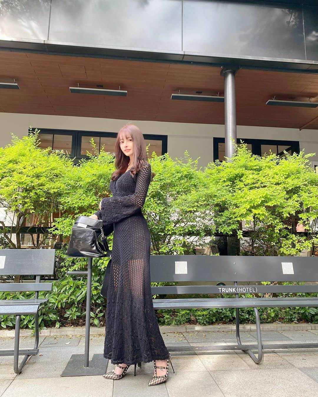 のインスタグラム：「あみあみ🧸💓コーデ  お洋服タグ付けしておくね💋  今日は美女たちと #lunch 🍽  🥗サラダ美味しかった🥗  #ootd #happy #fashion」