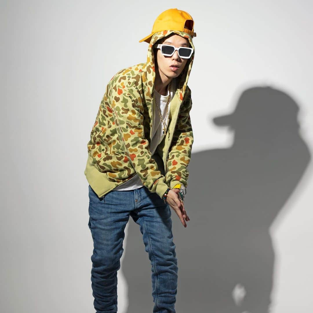 JP THE WAVYのインスタグラム：「Favorite song??🌊🌹 皆のハマった曲教えてちょ🏄🏼‍♂️💨 #WAVYTAPE2」
