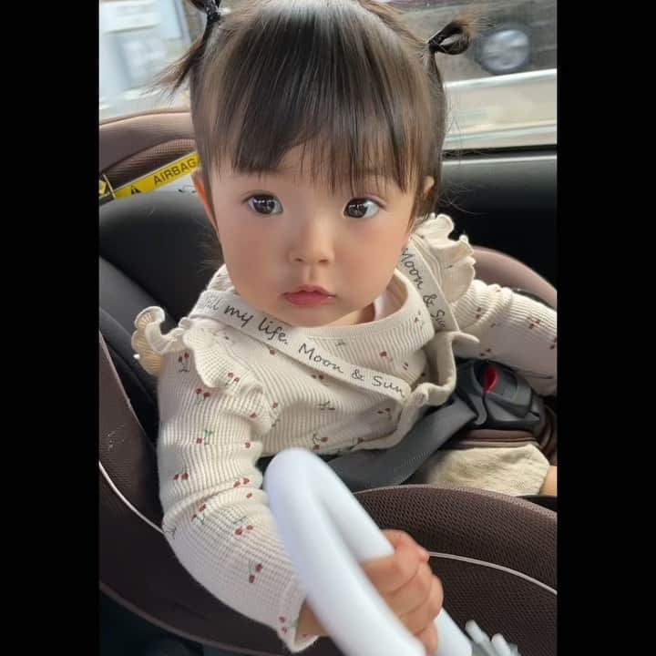 マーナのインスタグラム：「👶🏻  なんか喋ってます。 もしくは 歌ってます。 ダンスもできます。  #1歳3ヶ月記念日  #まごすたぐらむ  #孫  #孫スタグラム」