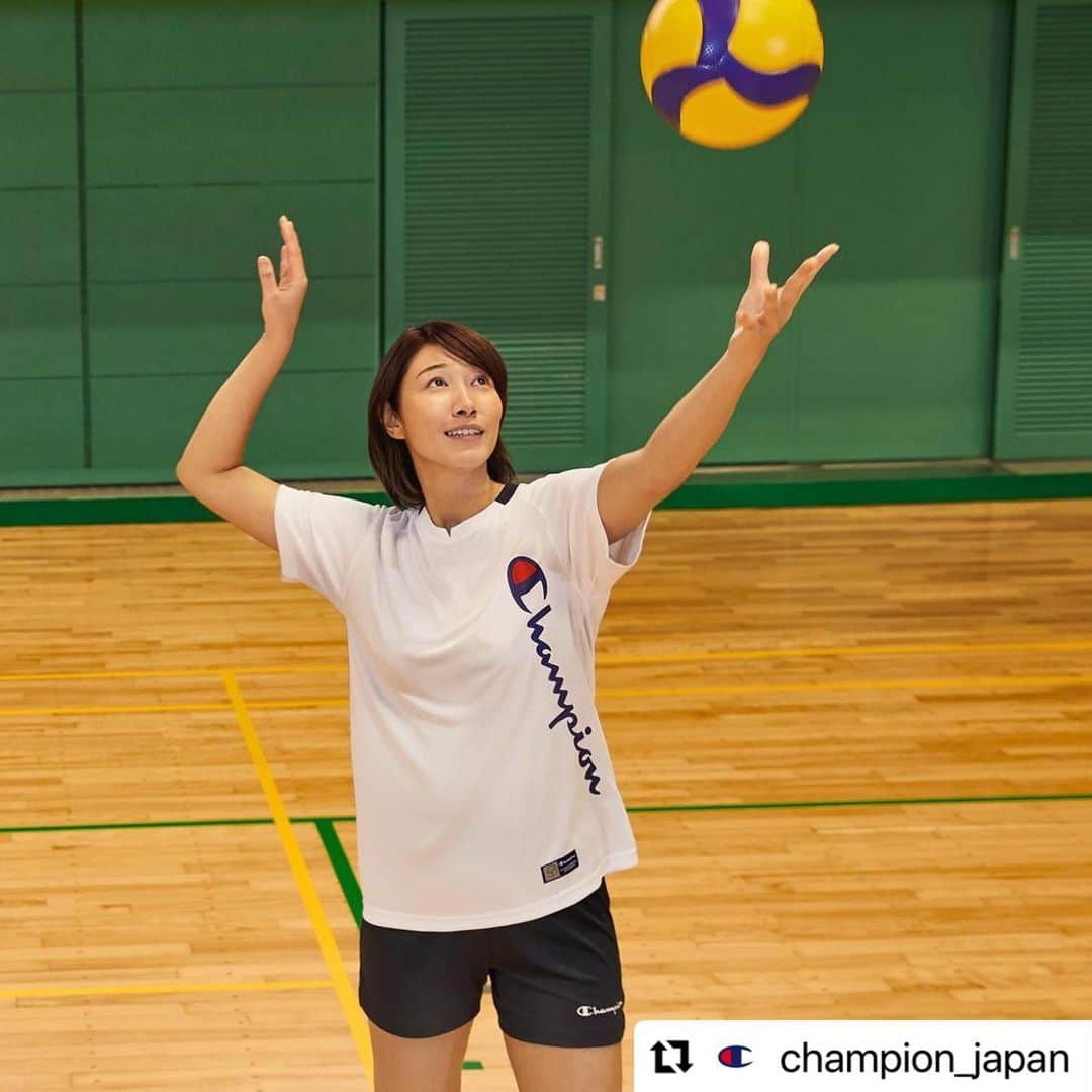 狩野舞子さんのインスタグラム写真 - (狩野舞子Instagram)「・ ぜひオンラインページからチェックしてくださいね😉 ・ #Repost @champion_japan with @make_repost ・・・ Volleyball 21SS.  #Champion #Championjp #volleyball  #チャンピオン #バレーボール #バレーウェア  #排球 #21SS」4月16日 6時37分 - kanochan715