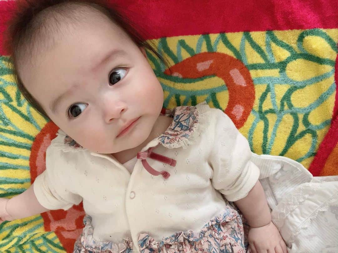 アレクサンダーのインスタグラム：「朝から可愛いの行きます❤️  #赤ちゃん」