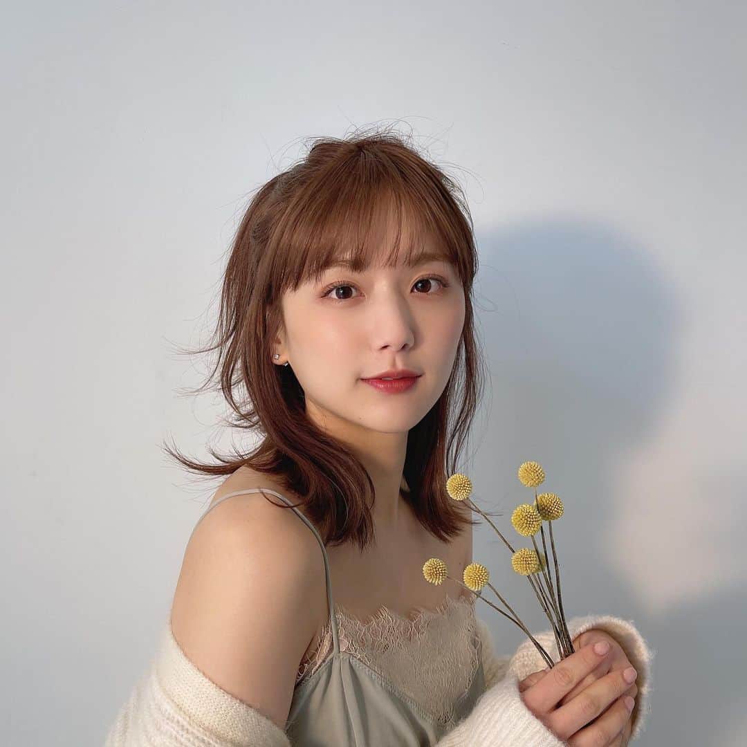 ひよんのインスタグラム：「🌼🌼🌼 ㅤㅤㅤㅤㅤㅤㅤㅤㅤㅤㅤㅤㅤ ぽんぽんお花かわいい😆💕 お花のセンスとかまったくないから フラワーアレンジメントとか習ってみたい🤭🌷 ㅤㅤㅤㅤㅤㅤㅤㅤㅤㅤㅤㅤㅤ #ひよん」