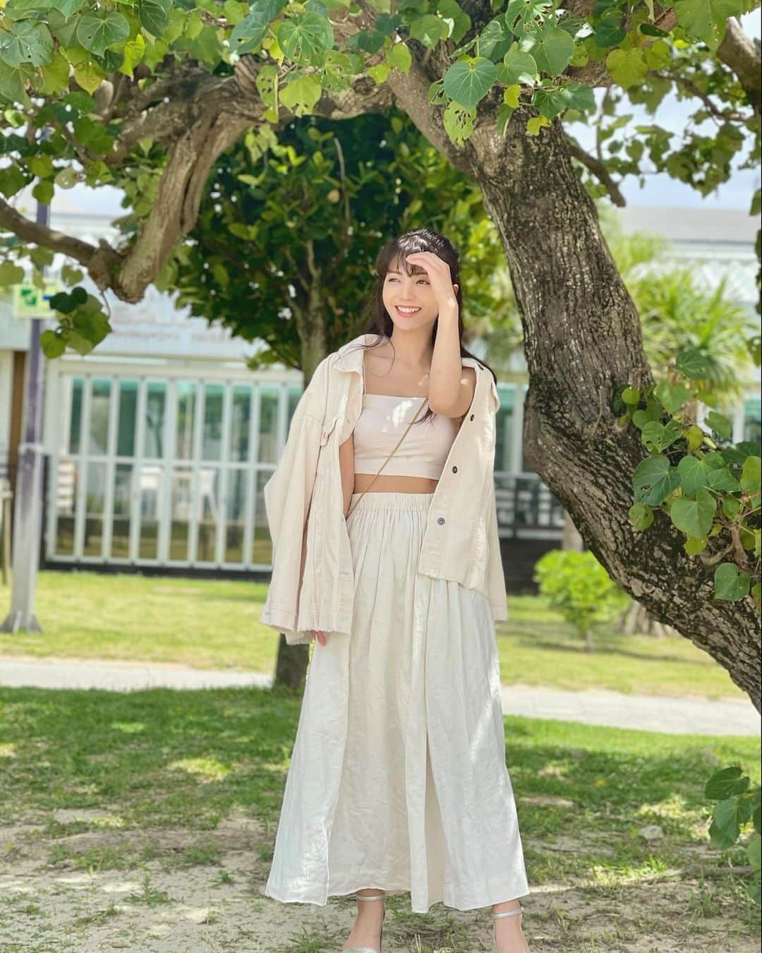 のインスタグラム：「【いつも応援して下さるファンの皆様へ】  本日よりMi-glamuにて南里美希の会員制公式ファンサイトを開設しました🎉  ファンサイトだけの特別なコンテンツを一緒に楽しみましょう🌺 私の相棒、 松野井雅ちゃん( @miyavimatsunoi )とのコラボ配信も決定🎉🎉  ぜひ遊びにきてね！ まってるよ〜🌺  ※ファンコミュニティサイトのURLはプロフィール欄から✔︎  【information】   Starting today, Miki Nanri's official membership fan site has been opened on Mi-glamu :)   Lots of content and benefits that everyone can enjoy :)   And  Please look forward to the collaboration with Masaru Matsunoi ( @miyavimatsunoi ).  Have fun!」