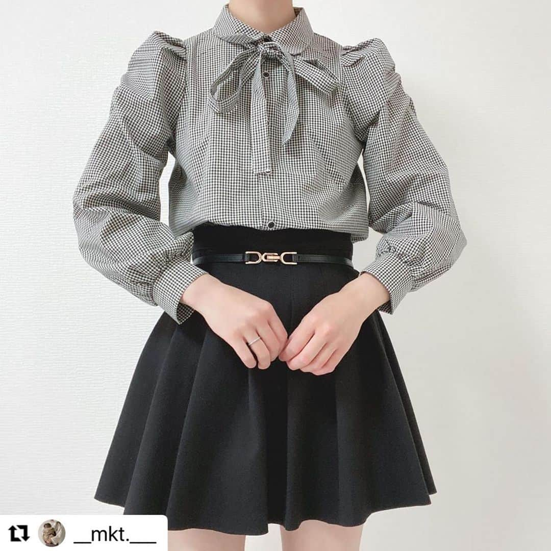 GRLさんのインスタグラム写真 - (GRLInstagram)「【👆画像をタップすると購入できるよ👆】 @__mkt.___ さん にGRL商品着用して頂いております💕 ありがとうございます✨ . @grl_official #グレイル #grl #プチプラ #ootd #fashion #プチプラコーデ #outfit #ファッション #可愛い #かわいい #コーデ #コーディネート #cute #大人カジュアル #カジュアルコーデ#GRL購入品#グレイル購入品#購入品 #マウンテンパーカー #ツイルジャケット #プリーツスカート」4月16日 17時04分 - grl_official