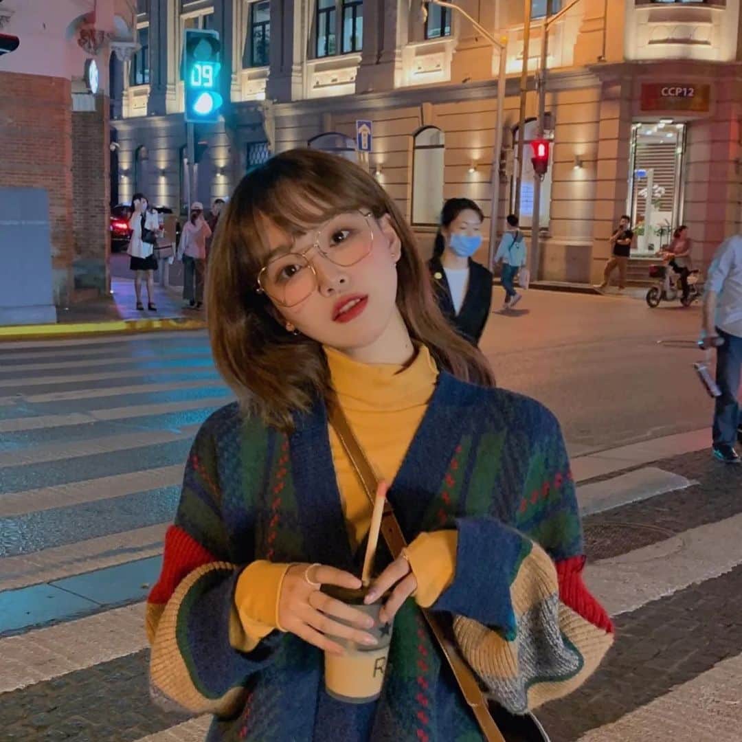 星來のインスタグラム：「外国人×国宝級美人。 #外国人 #国宝級美人 #美しい #いいね返し #インスタ映え #instagood #instalike #f4f #l4l #likeforlikes #likeforfollow #いいねした人全員フォローする #お洒落さんと繋がりたい #美男美女と繋がりたい」