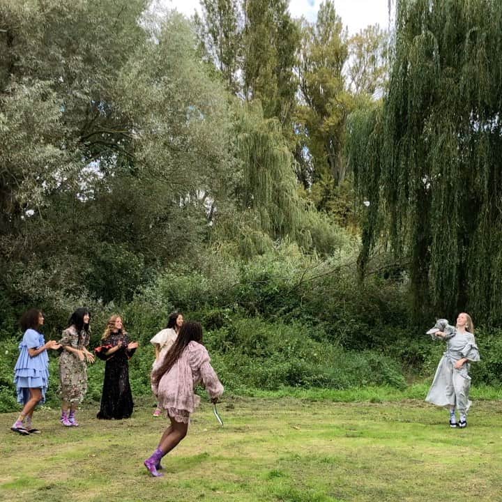 プリーンのインスタグラム：「We are Looking forward to garden parties this summer . #SS21」