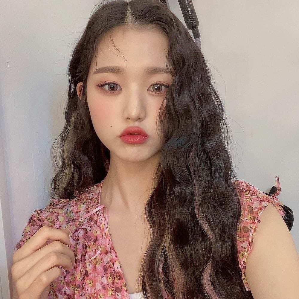 チャン・ウォニョンさんのインスタグラム写真 - (チャン・ウォニョンInstagram)「pretty in pink 🌸💕 #IZONE #JANGWONYOUNG #WONYOUNG #아이즈원 #장원영 #원영」4月16日 22時13分 - wonyoung__ive