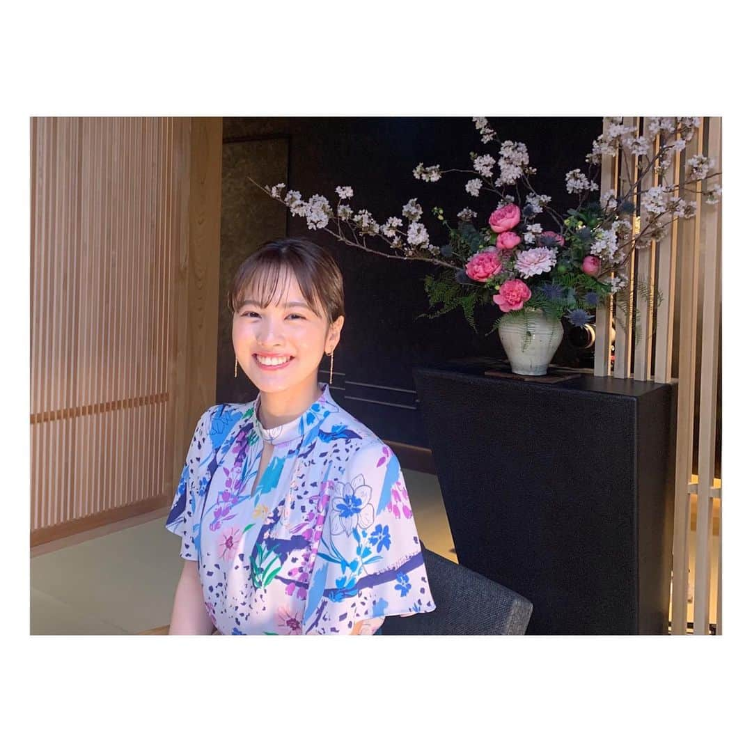 河出奈都美さんのインスタグラム写真 - (河出奈都美Instagram)「. 4月から「another sky」で 今田耕司さんのアシスタントを務めることになりました！  news zeroで共演している 先輩の岩本乃蒼アナ(@noa_iwamoto )と一緒に 担当いたします。  海外に行くと 「ここが私の、アナザースカイ」 って言う遊びをよくしていたんですよ。 そんなあこがれの番組に携わることができて とてもワクワクしております(*'ω'*)  精一杯頑張りますので どうぞよろしくお願いいたします！ 来週放送の後編もお楽しみにー✨  #anothersky #アナザースカイ #金曜23時から #金曜0時59分にお引越し #関東ローカルです  #日本テレビ #アナウンサー #河出奈都美」4月16日 22時57分 - kawade_natsumi