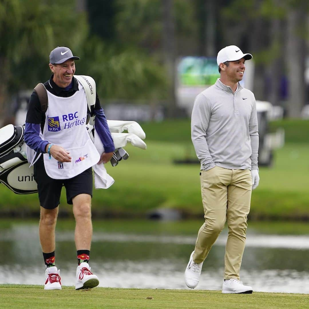 ポール・ケーシーさんのインスタグラム写真 - (ポール・ケーシーInstagram)「Always frustrating to miss a cut but even more so when you really enjoy the place. The @rbcheritage at Harbor Town is one of my favourites on tour. Crazy that I can’t seem to score well round here but only myself to blame. Thanks to everyone who made my short week enjoyable. 🙏  . . #RBC #rbcheritage #harbortown #hiltonhead #HH #Rolex #NikeGolf #titleist #Jigsaw #porsche #pgatour #rbcheritage」4月17日 7時00分 - paul_caseygolf