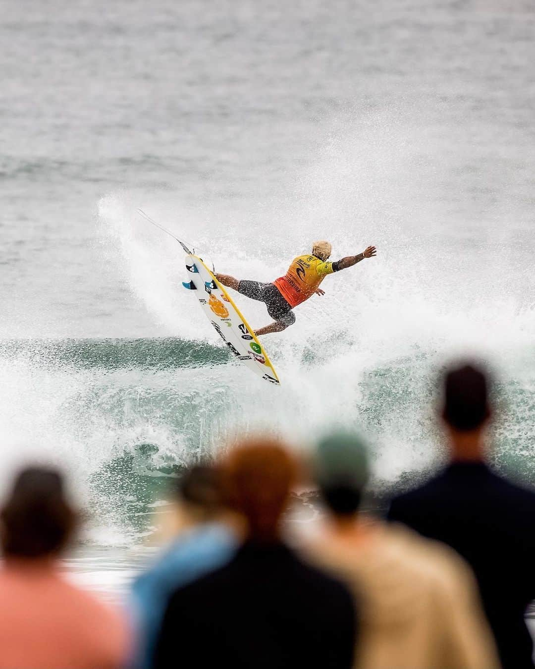 イタロ・フェレイラさんのインスタグラム写真 - (イタロ・フェレイラInstagram)「Grato a Deus por tudo!!! Chamaaaa...💛🙏🔥✨ #fésempre #surf (📸 @wsl )」4月17日 19時05分 - italoferreira