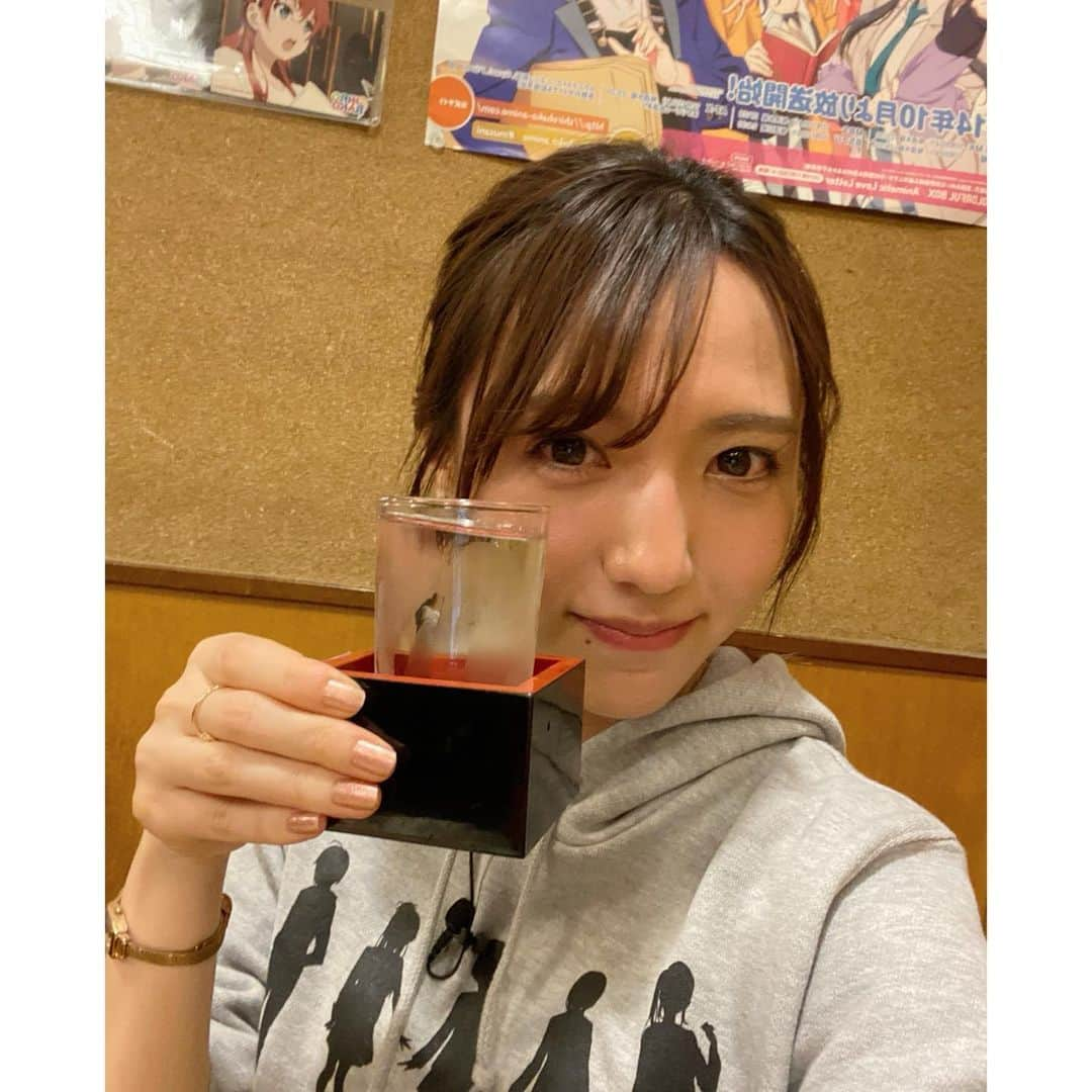 森遥香さんのインスタグラム写真 - (森遥香Instagram)「. 大好きなアニメ #SHIROBAKO の聖地巡りをする動画を YouTubeにアップしました🙌 ずっとやりたかったことだったのです✨ 吉祥寺や武蔵境周辺をお散歩していますー！ . 良い高級カメラで撮ってもらったので 景色が綺麗に写っています。 喋っている内容は綺麗ではないです。笑 お酒飲んで語ったりしています🍶 . youtu.be/SQleiIXHB88 . .」4月17日 19時30分 - moriri_h