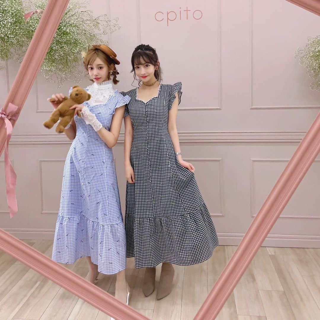 明日花キララのインスタグラム：「ぜんぶ @cpito_official のお洋服👗🤍 実際に見て試着できるのは今日までとなりますので皆様ぜひクピトのお洋服を見に来てください🧸🧁 Tシャツはユニセックスなので2枚目のようにオーバーサイズな着こなしとても可愛い❤︎3色展開で男性が着ても可愛いです！！どのお色もおすすめ🥲🥲」