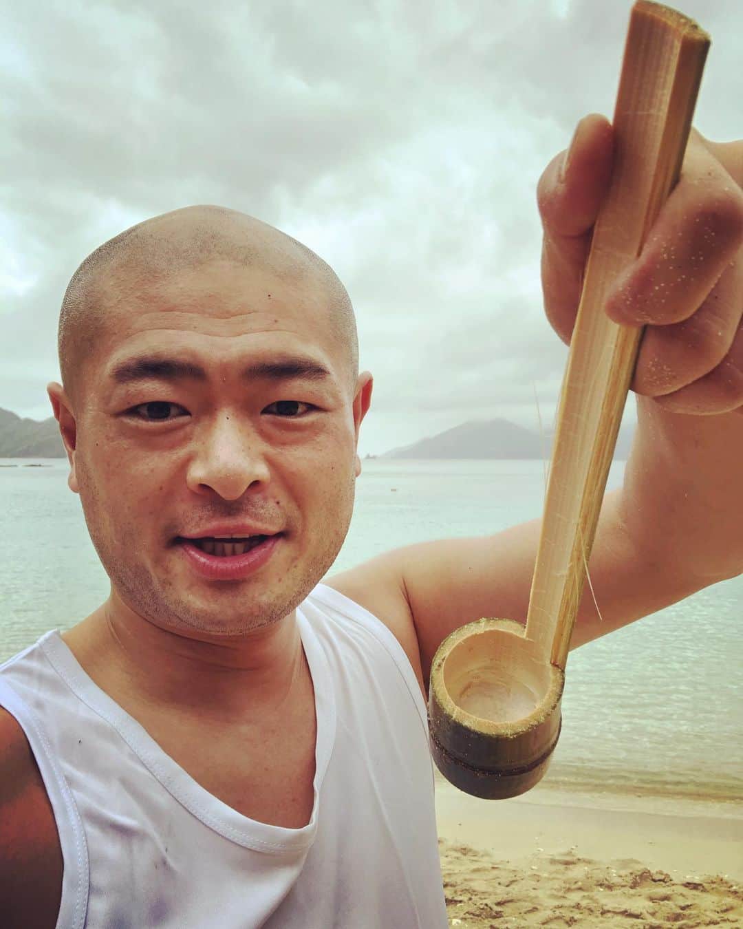 あばれる君のインスタグラム：「竹のおたま作ったよ🔪🥢✨」