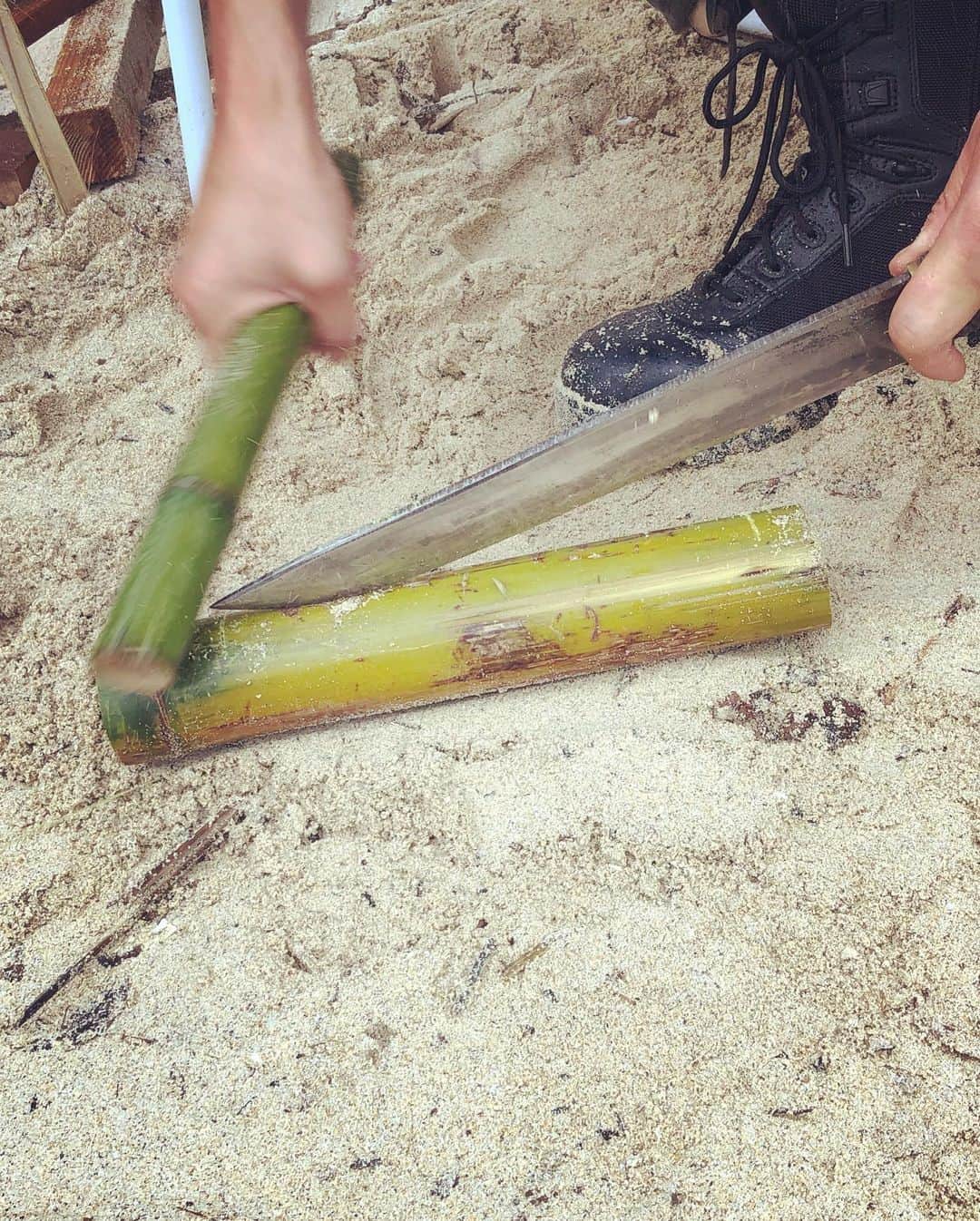 あばれる君さんのインスタグラム写真 - (あばれる君Instagram)「竹のおたま作ったよ🔪🥢✨」4月17日 16時55分 - abarerukun