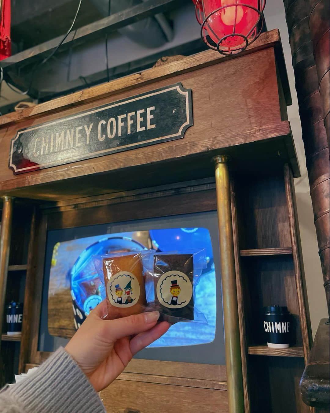 紗綾さんのインスタグラム写真 - (紗綾Instagram)「CHIMNEY COFFEE☕️ Coffee好きの私にはたまらない美味しさ🤍 ほっこり🌙 @chimney_coffee  @japanesehandsome  #カフェ巡り #Coffee #chimneycoffee」4月17日 17時43分 - saaya_official_