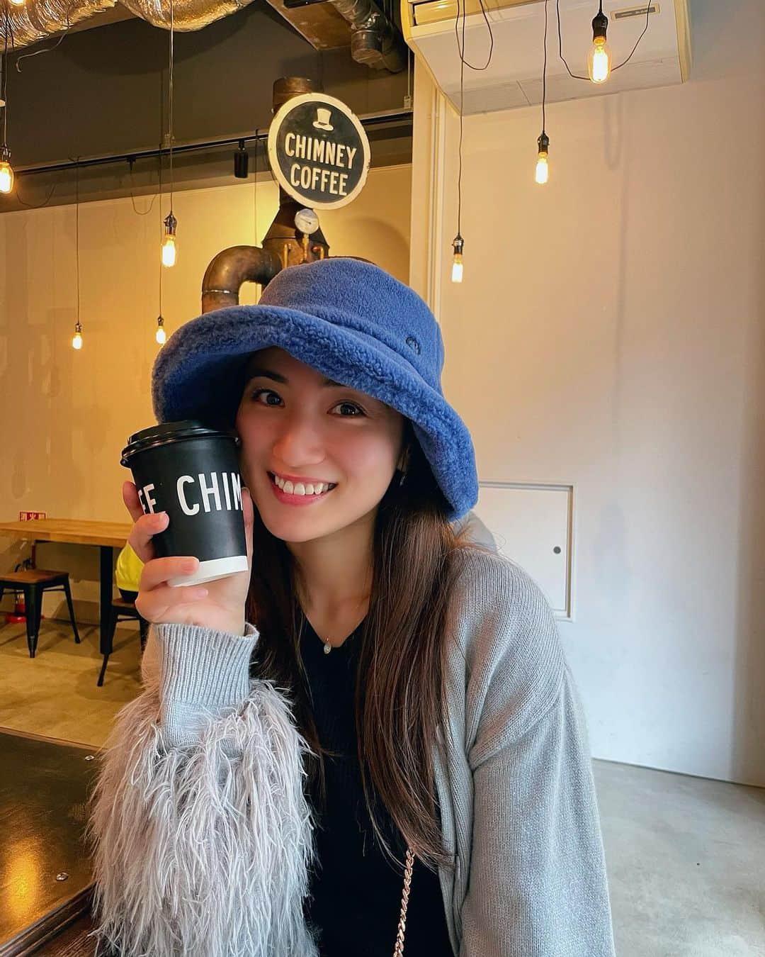 紗綾さんのインスタグラム写真 - (紗綾Instagram)「CHIMNEY COFFEE☕️ Coffee好きの私にはたまらない美味しさ🤍 ほっこり🌙 @chimney_coffee  @japanesehandsome  #カフェ巡り #Coffee #chimneycoffee」4月17日 17時43分 - saaya_official_