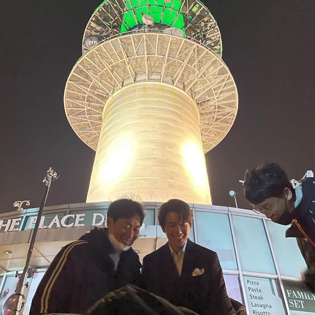 ジェヒのインスタグラム：「즐거운 촬영장❤️ . . . #즐거움」