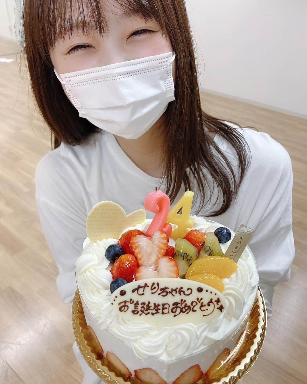 熊沢世莉奈さんのインスタグラム写真 - (熊沢世莉奈Instagram)「﻿ とっても幸せなお誕生日でした！！！﻿ ﻿ みんな本当にありがとう🥲🙏﻿ ﻿ 幸せ者です🥰﻿ ﻿ #熊沢世莉奈生誕祭2021」4月17日 22時44分 - kuma_0417