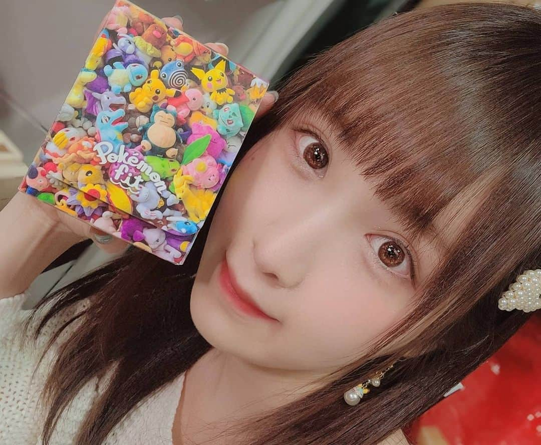 小田桐奈々さんのインスタグラム写真 - (小田桐奈々Instagram)「4/23発売のポケカ新グッズ！ 可愛すぎます…紹介動画みて🥰  #ポケカチャンネル #ななっぷる #プロフィールから飛べるよ」4月17日 22時48分 - odagirinana