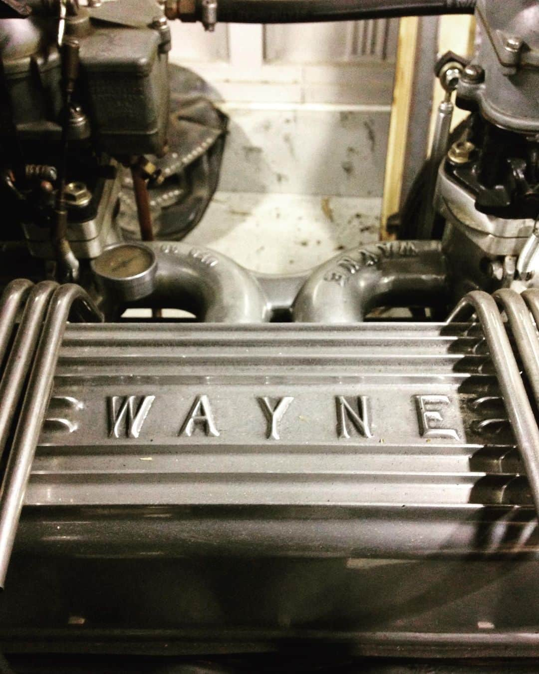 長瀬智也さんのインスタグラム写真 - (長瀬智也Instagram)「#engine #waynehead #hotrod #直6 #日産L型エンジンの原点」4月18日 12時58分 - nagasetomoya_