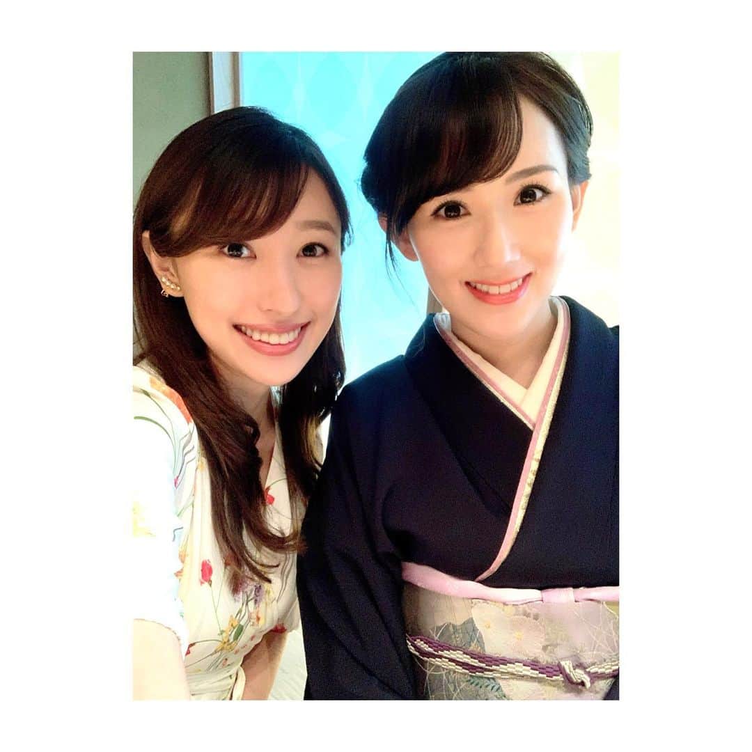 のインスタグラム：「* この土日素敵な時間を一緒に過ごしたのは…谷中まりえアナウンサー💓 学生時代からの仲ですが、コロナ禍でぐぐっと距離が縮まった同期の一人♡  才色兼備という単語がまさにピッタリ当てはまる、まりえちゃん💓 一緒にいるだけで知性と美が高まる気がしています😳✨ （それは気のせい笑）  まりえちゃんと一緒に、歌舞伎を初めて観劇🥺✨ しかも前から三列目、花道は目の前という超特等席で感動😭😭✨✨  お昼はペニンシュラ東京に入っているお寿司屋さんで堪能し、これまた感動😭😭💓💓  豪華すぎる素晴らしい休日をありがとう😊 明日からまた頑張れそうです…❣️ （写真撮影時のみマスクを外しています）  #dayoff #休日 #フリーアナウンサー #谷中まりえ ちゃん #初歌舞伎 #歌舞伎観劇 #歌舞伎座 #ペニンシュラ東京 #鮨和魂  #寿司好き #happyholidays」