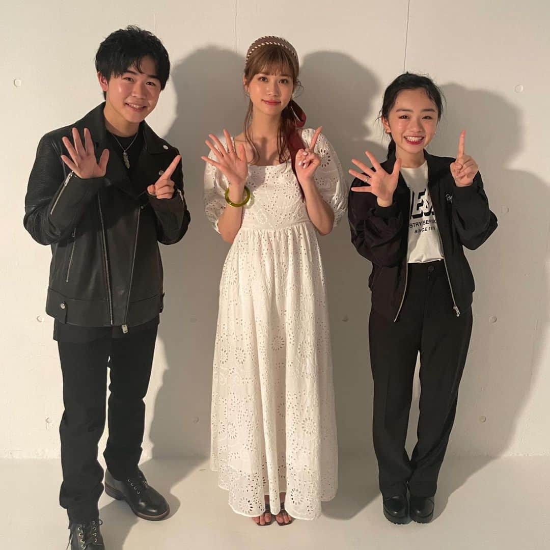 ひまひまチャンネルさんのインスタグラム写真 - (ひまひまチャンネルInstagram)「皆さん！ 昨日のぴかいちCHANNEL、CanCamさんのチャンネルは見てくれましたか？？  なんとあの、CanCamさんに奇跡の1枚を撮っていただきました😳🤍  ありがとうございます！！  そして、私の大好きなめるるさんともお会いすることが出来て嬉しかったです😍(可愛すぎました💓)  見てない方はぜひ見てみて下さい！！   #ひまひまチャンネル #CanCam  さん #めるる さん #ピカいちCHANNEL #鈴木福 さん #ぜひ見てね～」4月18日 18時16分 - himahima_channel