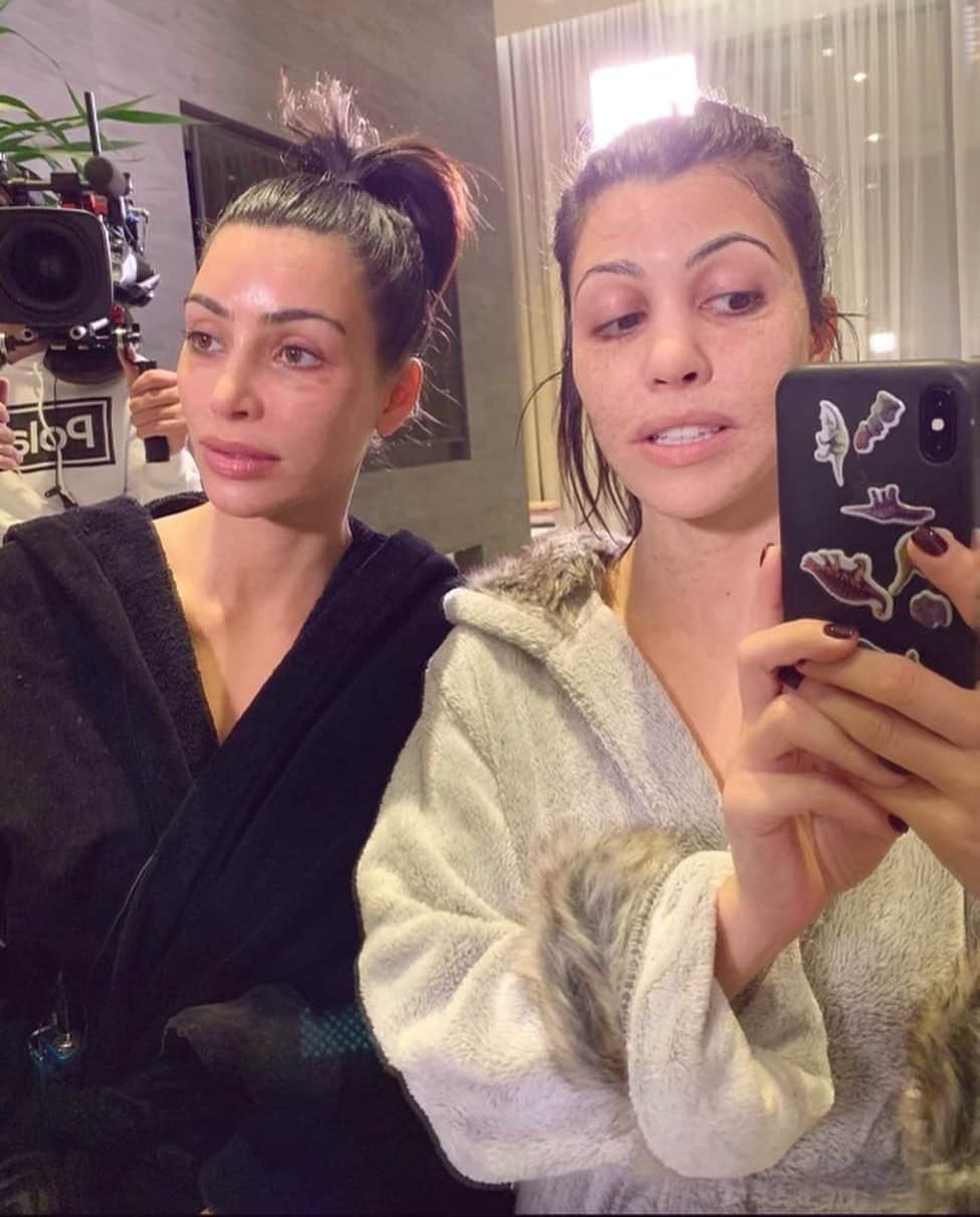 キム・カーダシアンさんのインスタグラム写真 - (キム・カーダシアンInstagram)「Happy Birthday to my Armenian Queen @kourtneykardash! The person on this planet I’ve known the longest! The person that will try any beauty treatment with me LOL about Kourt...There’s NO ONE like you! You always know what you want in this life and will never conform to what others ideals are and I admire that so much! You always stick up for what’s right and have become the best therapist a girl could ask for! I love you too the end of time and beyond! Have the best birthday, you deserve it all!!!」4月19日 0時31分 - kimkardashian