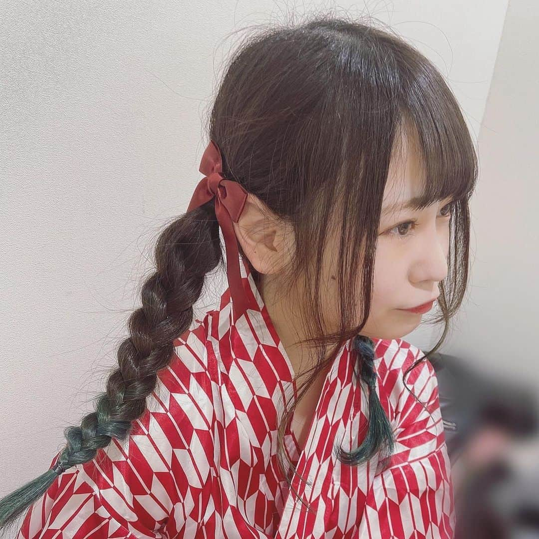 中澤莉佳子さんのインスタグラム写真 - (中澤莉佳子Instagram)「ハイカラさん🍤⛩🎀ってなんやねん エビフライみつあみ高２ぶりにしたリボンつけたのに全然見えなくてᐡ𖦹 ·̫ 𖦹‎ᐡしゅん アホ毛は許されたい  #アイドル #コスプレ #大正ロマン #三つ編みアレンジ」4月18日 19時25分 - rikako_nakazawa