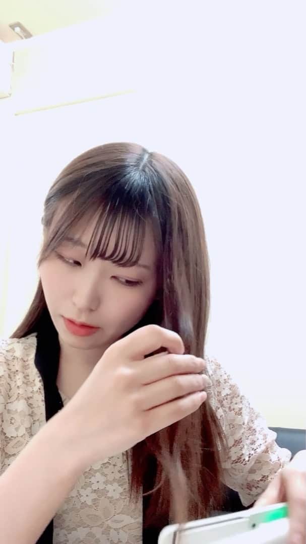 福島ゆかのインスタグラム：「ライブの日の流れをVlog風に撮ってみました。  #ライブ #楽屋 #アイドル #音楽 #準備 #ヘア #ごはん #本番」