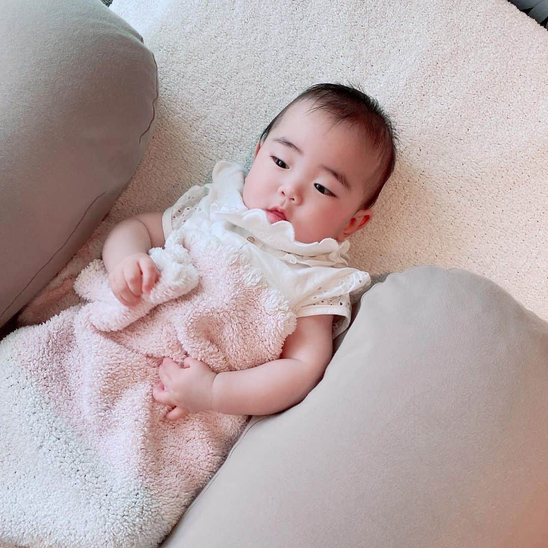 夏目愛美さんのインスタグラム写真 - (夏目愛美Instagram)「お姉さんに遊んでもらってよかったね☺️💕 #おうち時間　#女の子」5月17日 21時18分 - manami_natsume