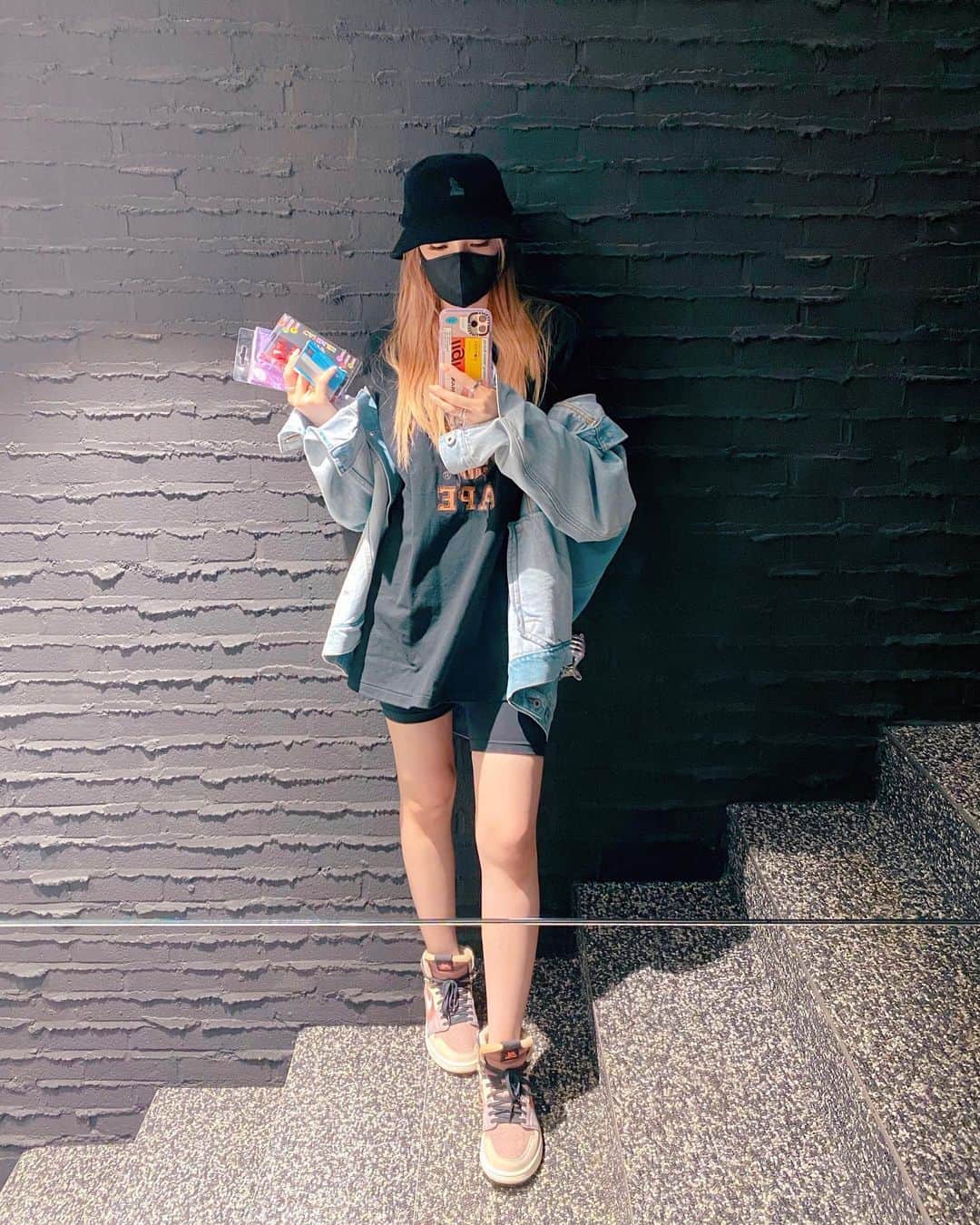 ポニーさんのインスタグラム写真 - (ポニーInstagram)「내가 족제비상이라니...」5月17日 21時38分 - ponysmakeup