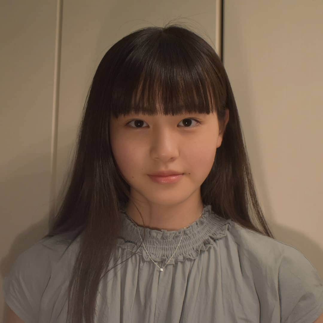 丸本凛のインスタグラム：「大好きなお友達から素敵な誕生日プレゼントを頂きました🎁  大事にします〜！！😭  #16歳#16yearsold#birthdaygift#photooftheday#instagood#高校1年生#tiffany#pendant#sweetsixteen#ティファニー#一眼レフ#一眼レフのある生活」