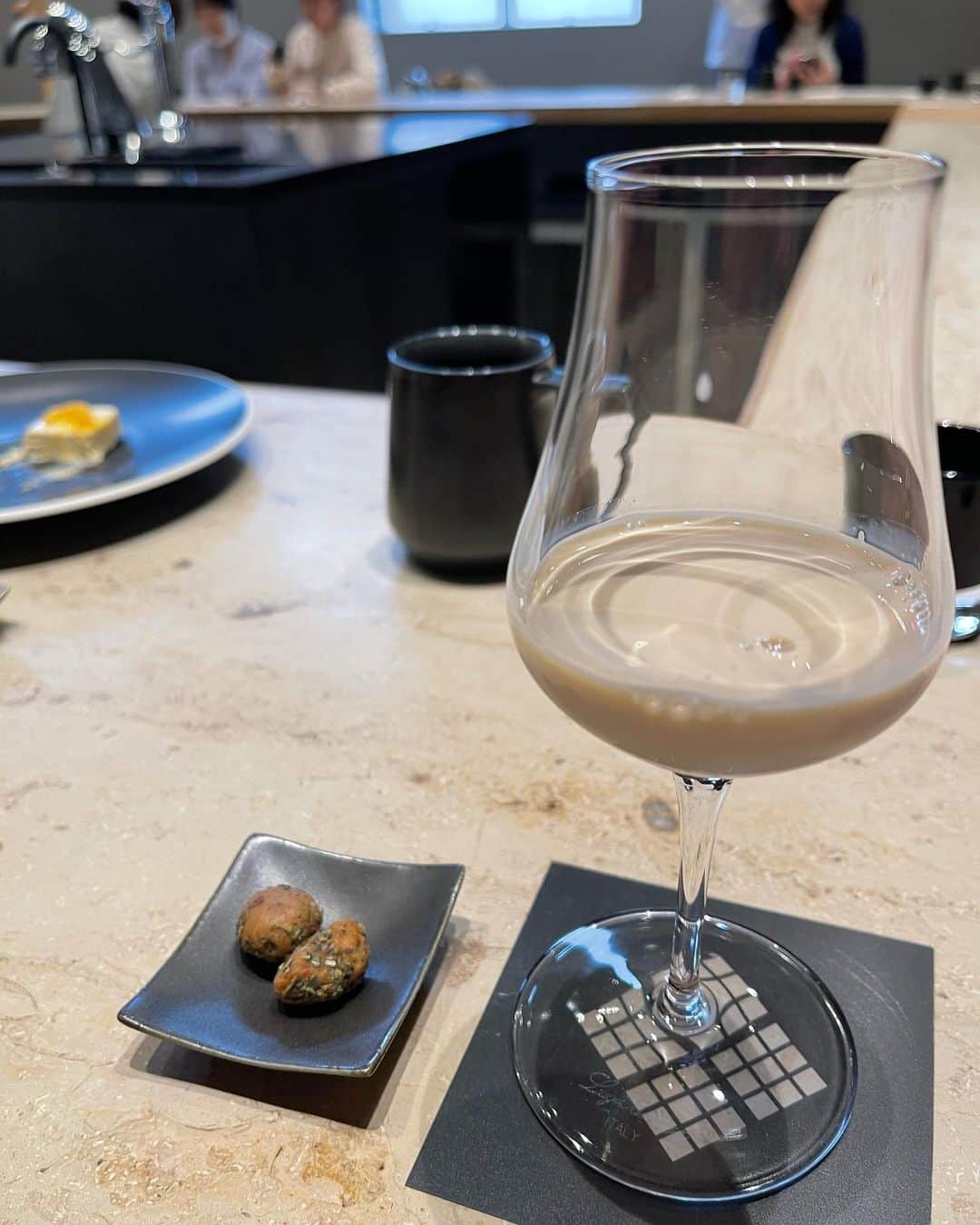 沖田愛加さんのインスタグラム写真 - (沖田愛加Instagram)「オシャレだった✨ コーヒーがコース料理見たいに次々と出てきた！🤍 いろんな味のコーヒーが楽しめて新鮮だった☕️✨」5月13日 22時56分 - okita_aika