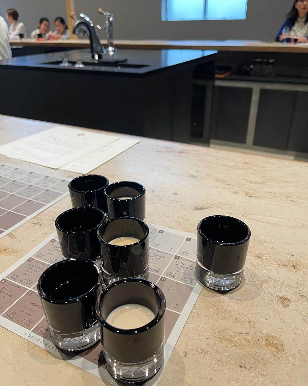 沖田愛加さんのインスタグラム写真 - (沖田愛加Instagram)「オシャレだった✨ コーヒーがコース料理見たいに次々と出てきた！🤍 いろんな味のコーヒーが楽しめて新鮮だった☕️✨」5月13日 22時56分 - okita_aika