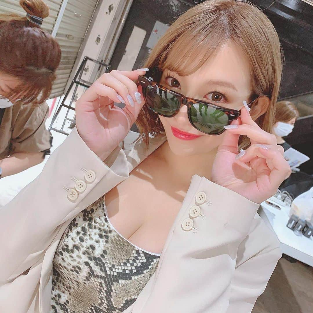 COCOさんのインスタグラム写真 - (COCOInstagram)「. 今日はMV撮影でした❤︎🎬 詳細お楽しみにっ！るん！ .」5月13日 23時08分 - coco_coco000