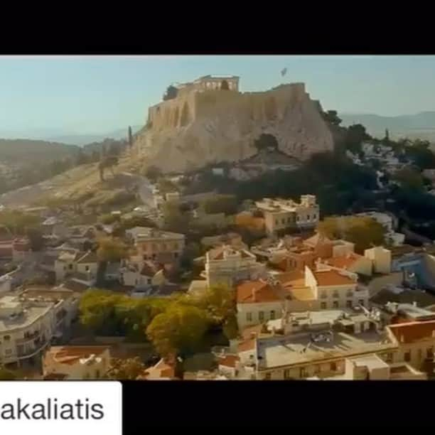 アンドレア・オズヴァルトのインスタグラム：「Enas Allos Kosmos - Határtalan szerelem. filmcafe, Május 14. 08:30 ❤️❤️❤️」