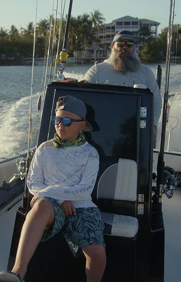 Smithのインスタグラム：「Bryan “Bear” Holeman has spent his life pursuing the outdoors. He never thought he would make a career out of fishing.  It all started one summer when he worked at Boca Grande Outfitters, truly a world class fly shop on a truly unique island in Florida.」